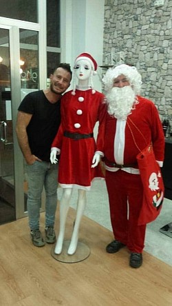Navidad con Mama y Papa Noel.