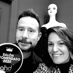 Acompañado de Vanesa  GHD
